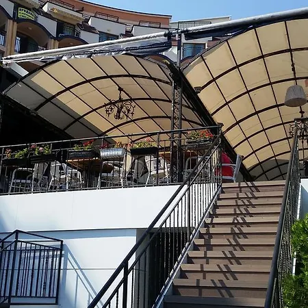 In Grand דירה סבטי ולאס